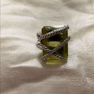 Pre loved David Yurman .925 Crossover Peridot Ring